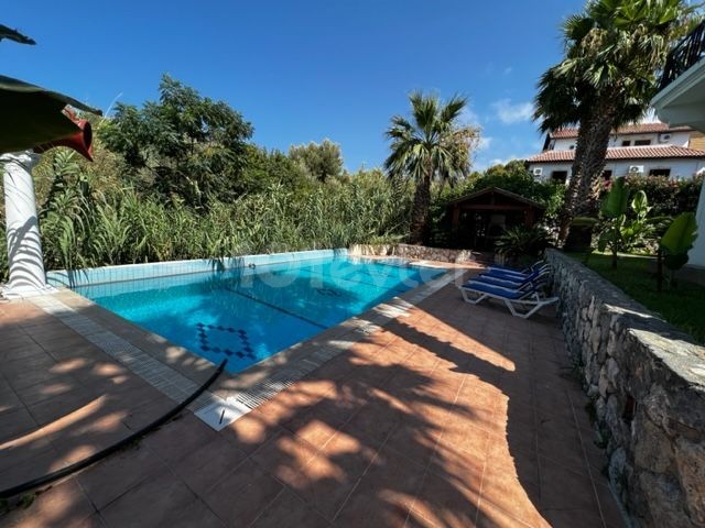 5+1 Villa for Rent with Private Pool in Yesiltepe, Kyrenia
