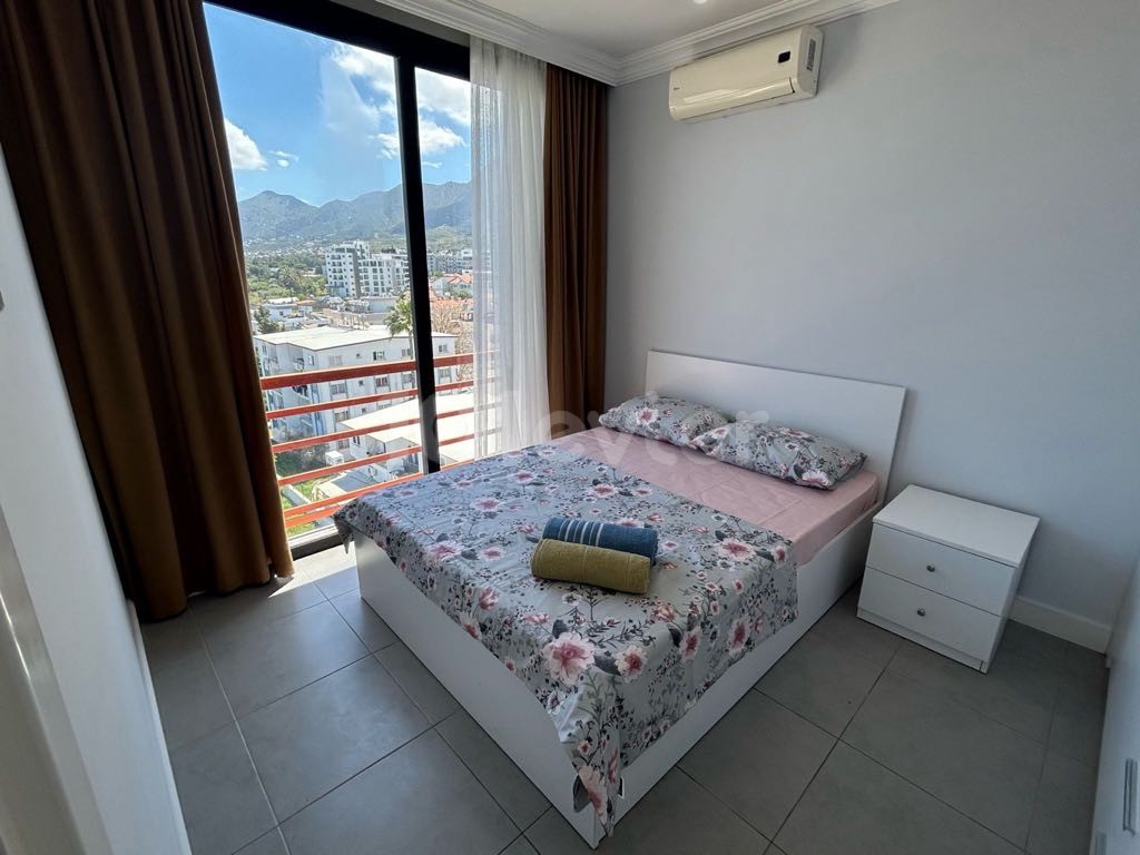 Kyrenia Center Tagesmiete 1+1 Penthouse mit Meerblick