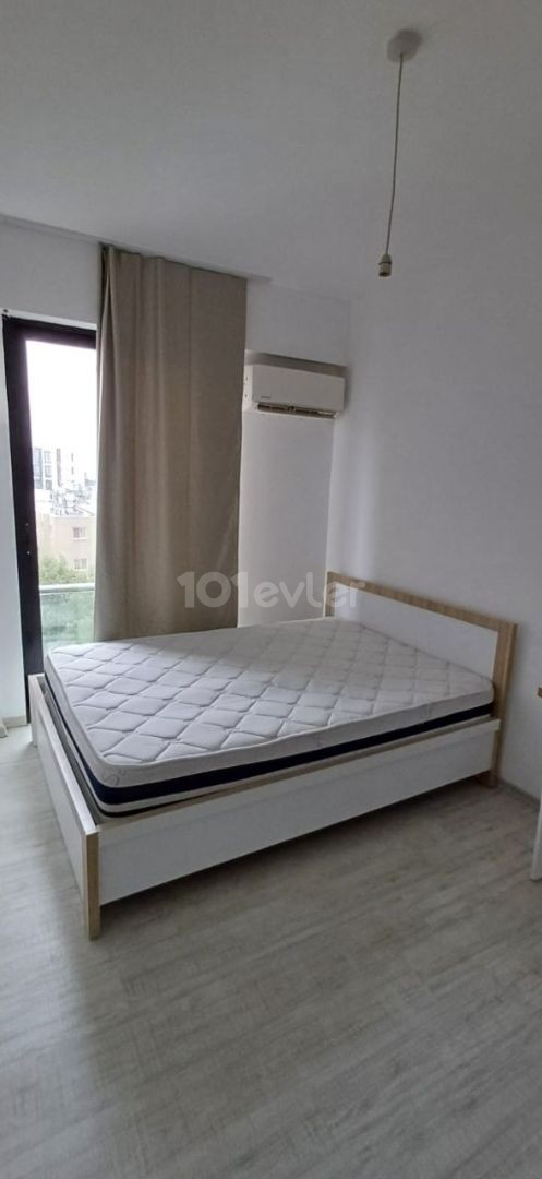 Flat To Rent in Zeytinlik, Kyrenia