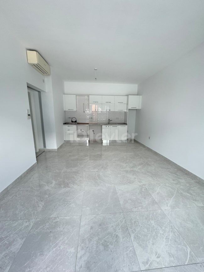 Caddem Rezidans Da Mağusa Merkezinde Satılık 84 m² 2+1 Yeni Daire, KDV ve Trafo Ödenmiştir.