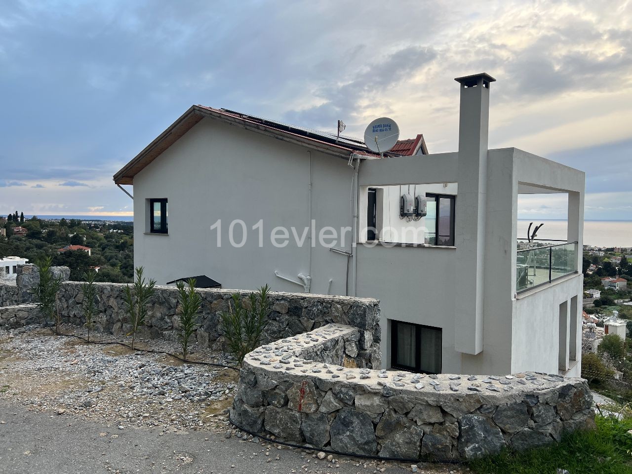 Kyrenia Lapta ist auch super Luxus, infinity Pool Villa mit herrlichem Blick zum Verkauf. ** 