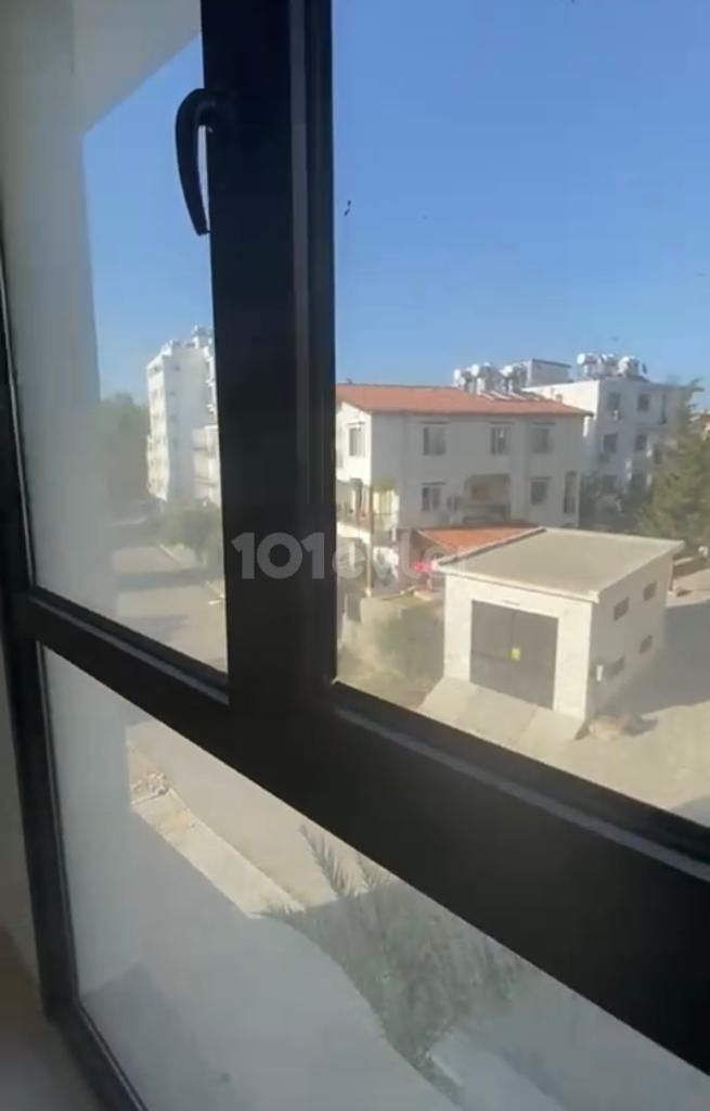 Gelegenheit. Kyrenia im Zentrum.neue 2 + 1 Wohnung zum Verkauf ** 