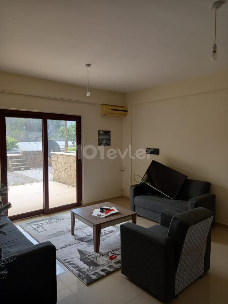 3 + 1 Apartment for sale in a very beautiful site in Esentepede ** 