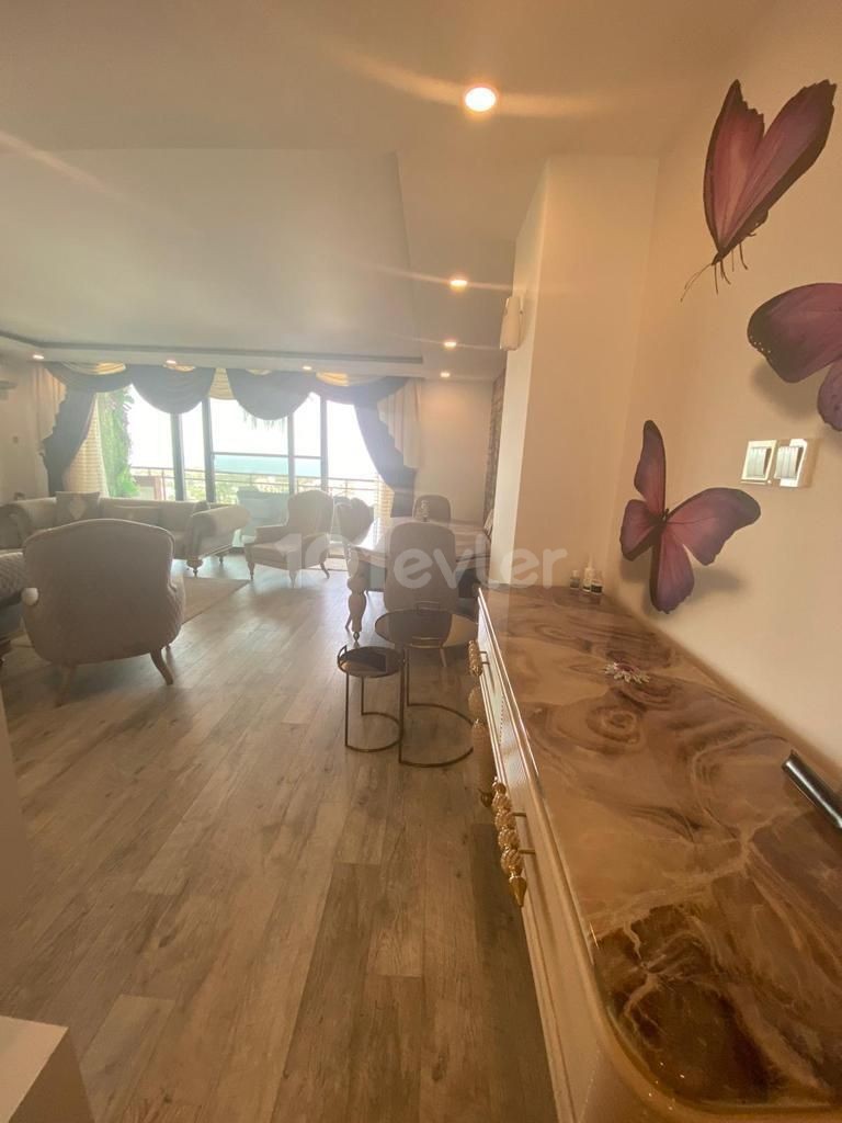 Feo Elegance da 8.KAT Ultra Lux 3 +1 Residence apartment is for rent. ** 