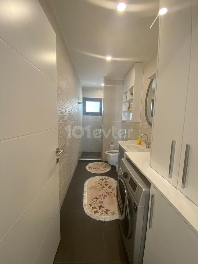 Feo Elegance ist 8.Etage Ultra Lu Llogara 3 + 1 Residenz Wohnung ist zu vermieten. ** 