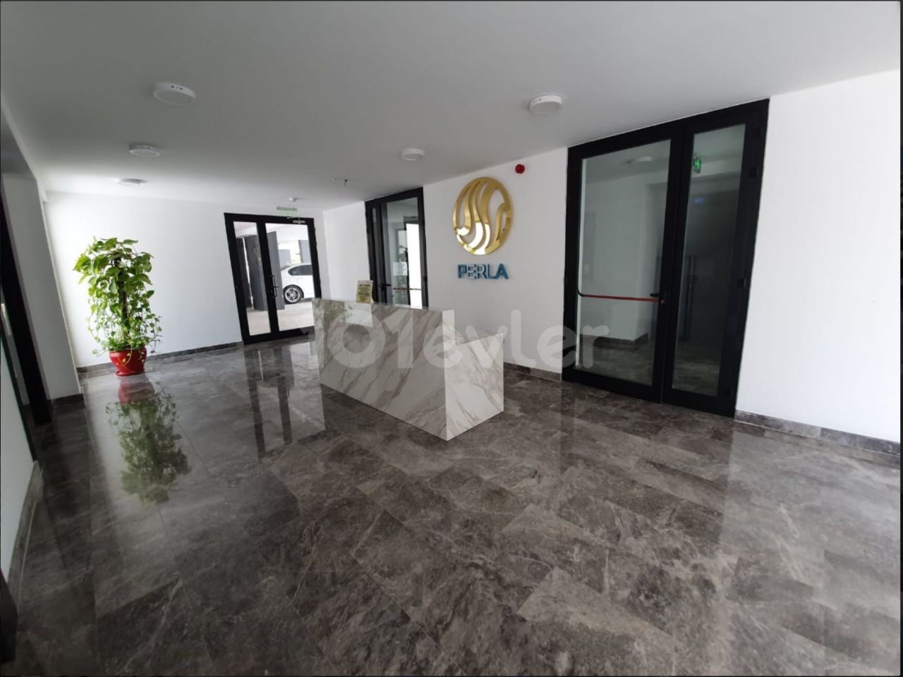 3+1 Wohnung zum Verkauf in der Perla Residence im Zentrum von Kyrenia