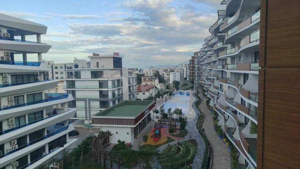 2+1 Residenz Apartment mit herrlichem Blick in Kyrenia Zentrum 