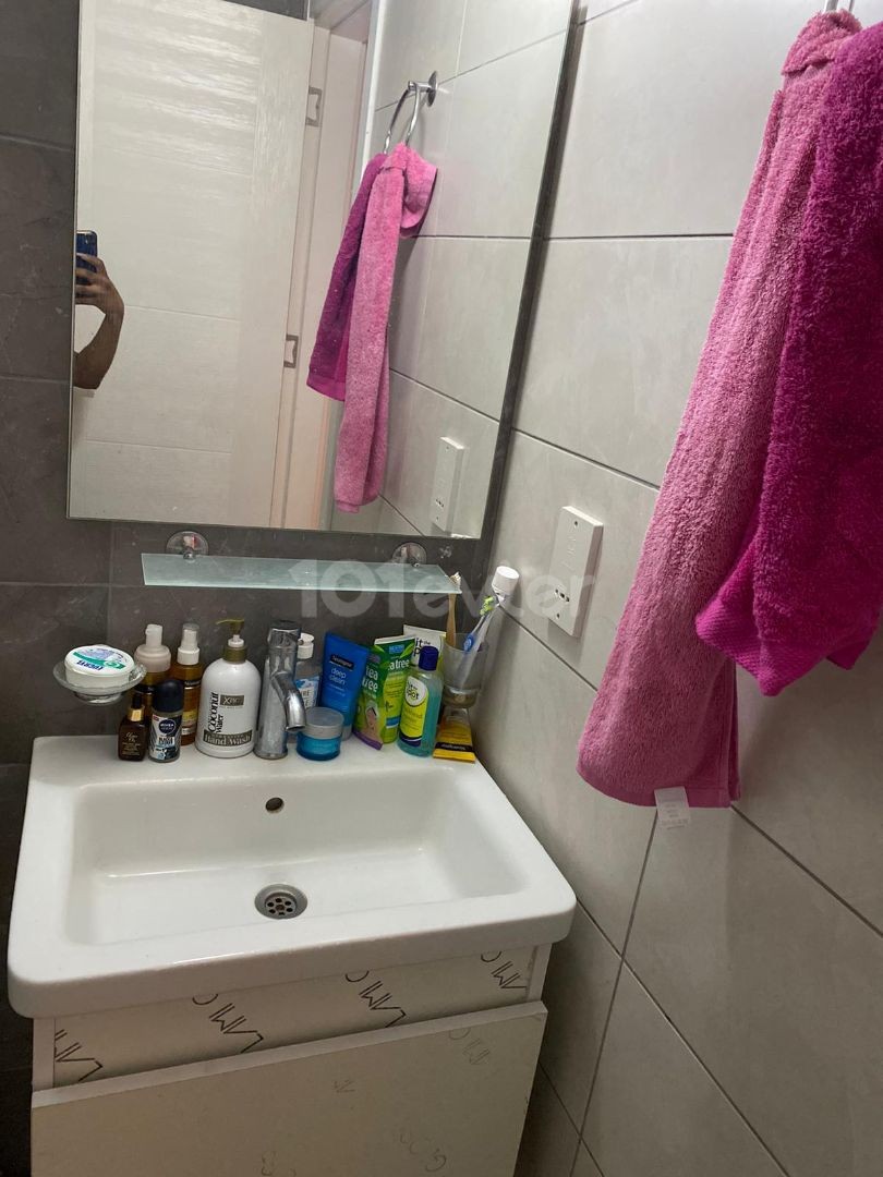 Girne Merkez'de satılık 1+1 Penthouse Önü kesilmez manzaralı