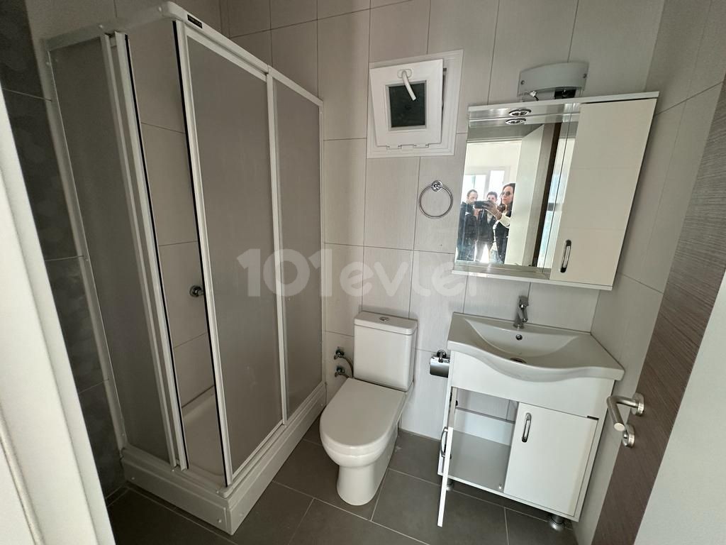 Girne Merkez'de Muhteşem Manzaralı, 2+1 penthouse Daire