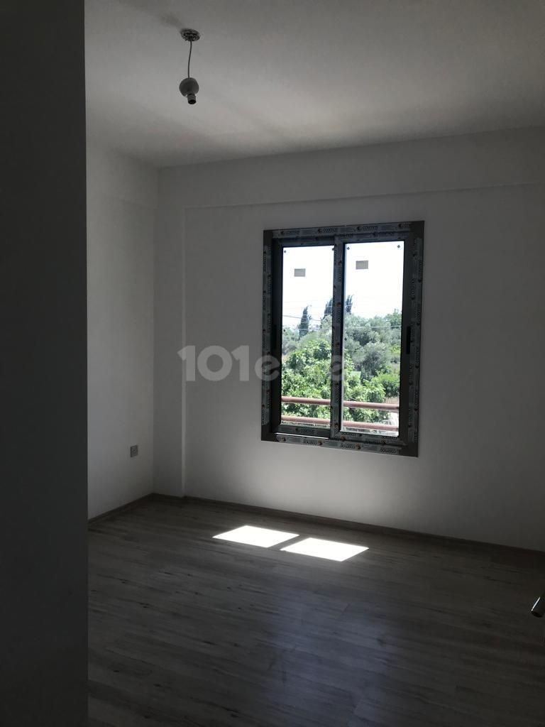 2+1 GERÄUMIGE WOHNUNG MIT MEERBLICK