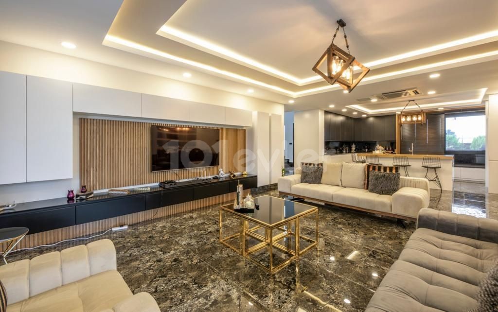 4+1 LUXURY VILLA IN EDREMİT. 