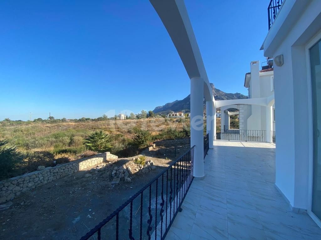 NULL 6+1 VILLA IN KARSIYAKA