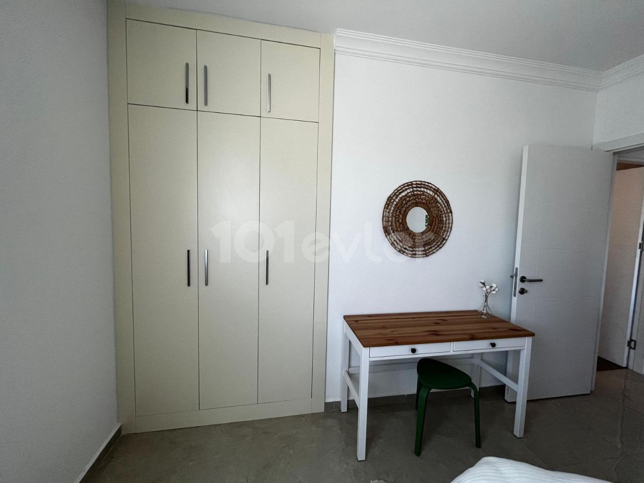 ORTAK HAVUZLU SİTEDE FULL EŞYALI FIRSAT 1+1 DAİRE