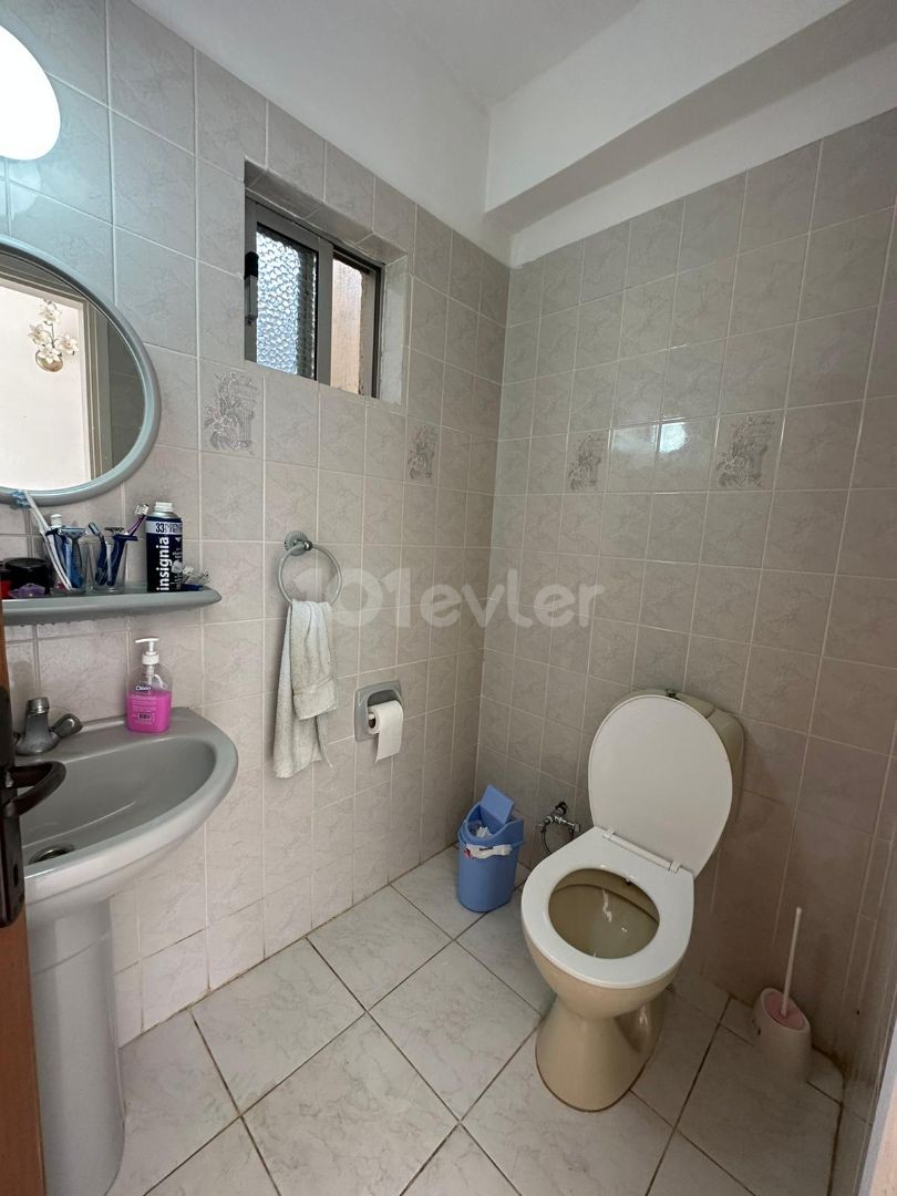 3+1 PENTHOUSE FLAT FOR SALE IN THE CENTER OF KYRENIA