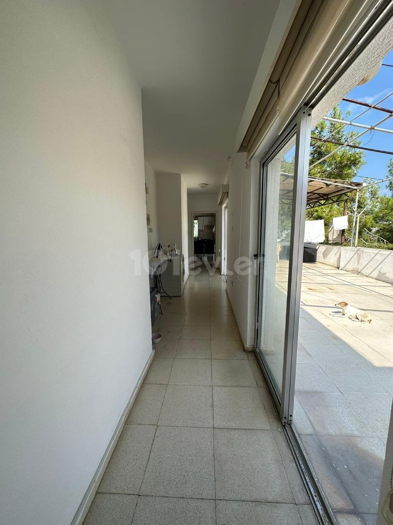 3+1 PENTHOUSE FLAT FOR SALE IN THE CENTER OF KYRENIA