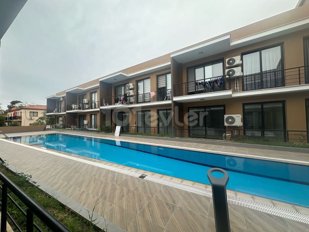 Investitionswohnung in einem 2+1 Poolgrundstück in Doğanköy