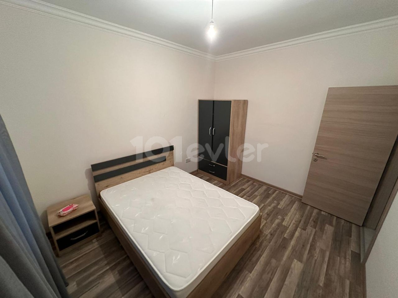 GİRNE MERKEZ ANAYOL ARKASI 2+1 FULL EŞYALI KİRALIK DAİRE