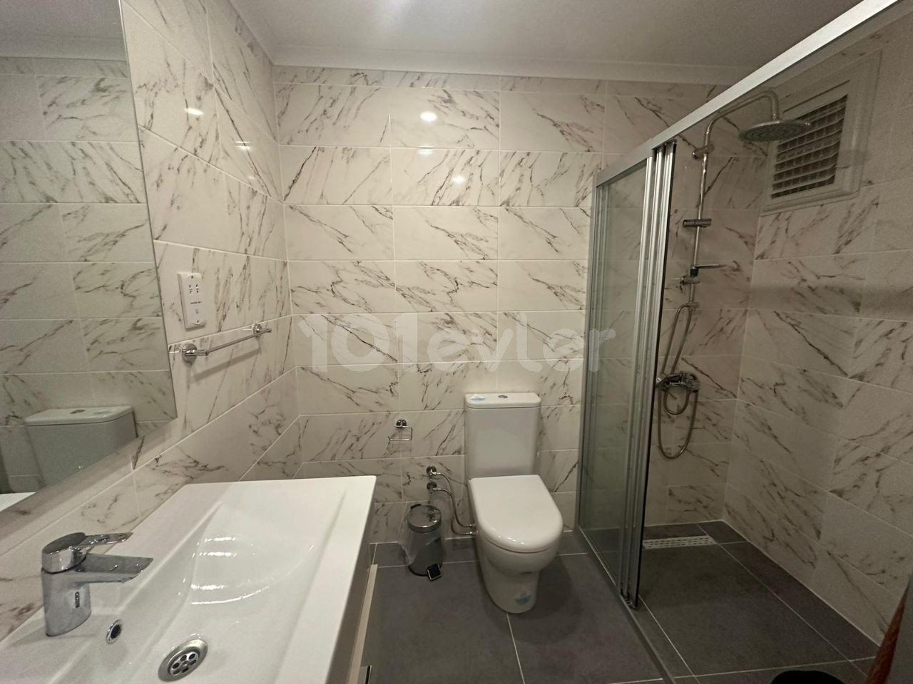 NEWLY FURNISHED 2+1 FLAT FOR RENT IN GIRNE DOĞANKÖY SITE