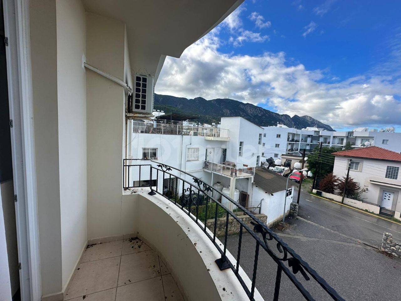 SINGLE AUTHORIZED ALSANCAK 3+1 FLAT WITH SEA VIEW