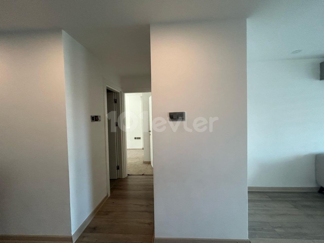 2+1 WOHNUNG MIT MEERBLICK IN KYRENIA ELEGANCE GRUNDSTÜCK ZU VERKAUFEN