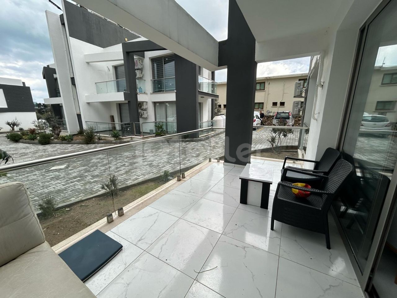 1+1 OPPORTUNITY FLAT FOR SALE IN KYRENIA LAPTA REGION