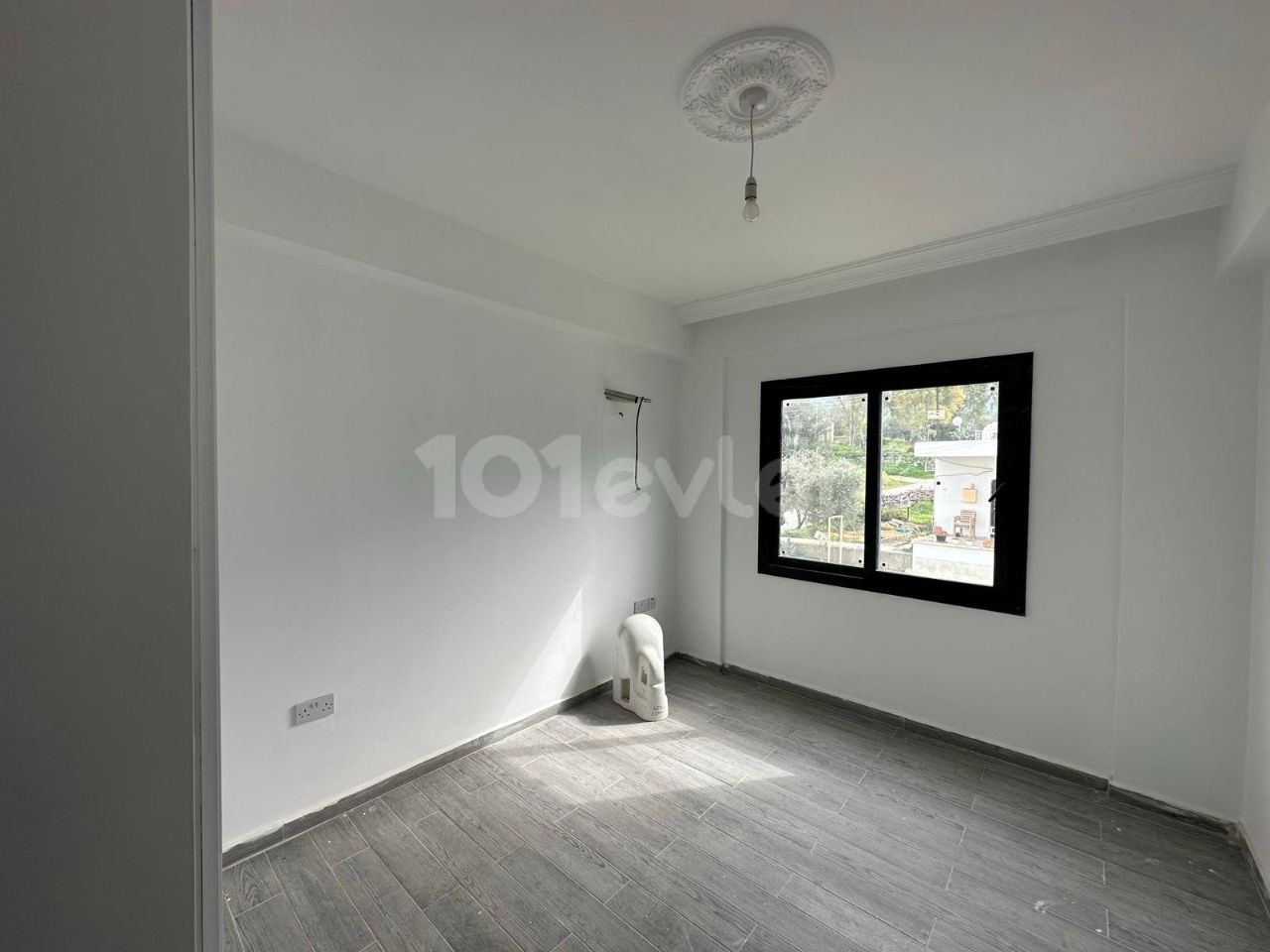 GİRNE ALSANCAK TÜM MASRAFLARI ÖDENMİŞ SATILIK 3+1 DAİRE