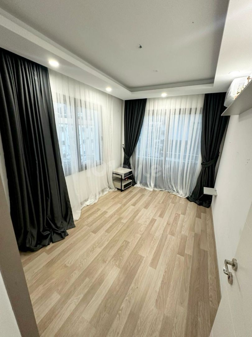 ALSANCAK 2+1 FLAT FOR RENT