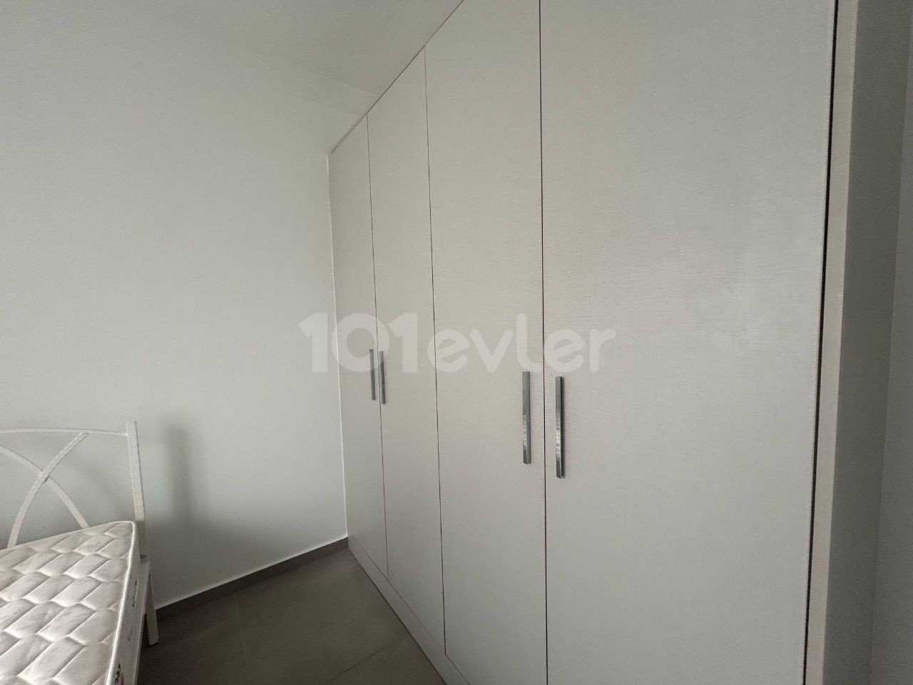 2+1 flat for rent within walking distance to all amenities near Kyrenia Central Kar Market