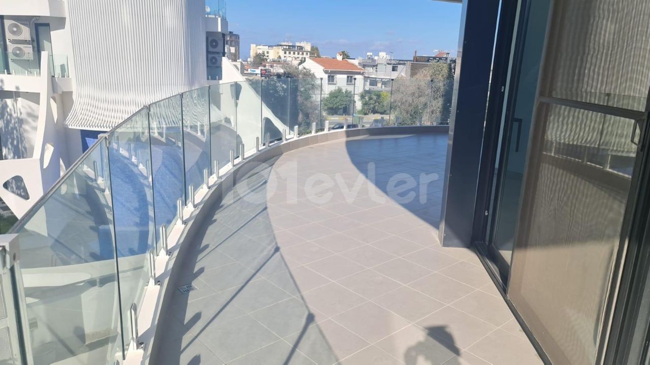 3+1 flat for rent in Kyrenia center