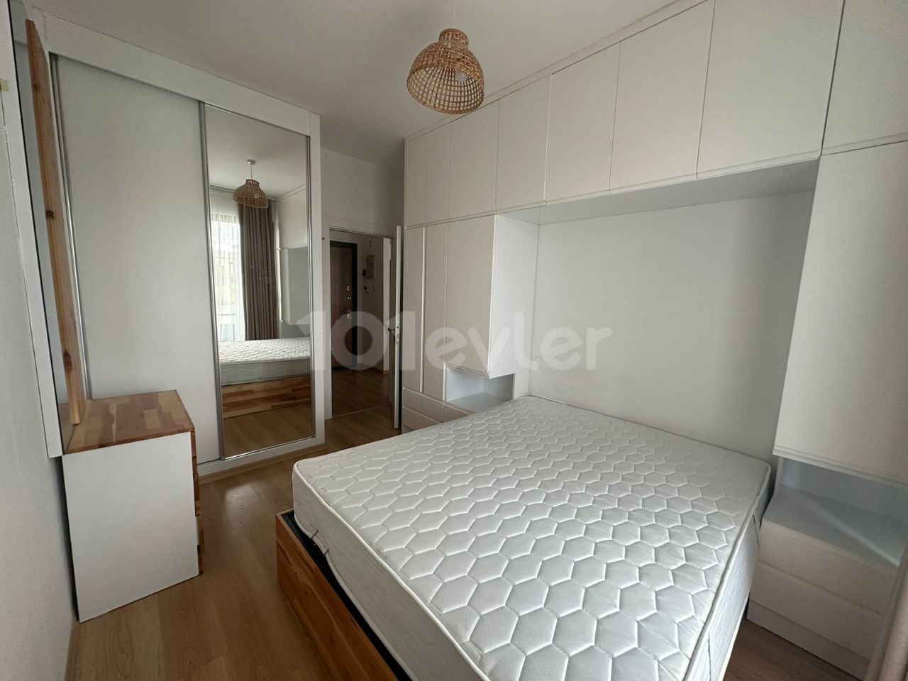 LUXURY 1+1 FLAT FOR RENT IN GIRNE DOĞANKÖY WITHIN THE SITE