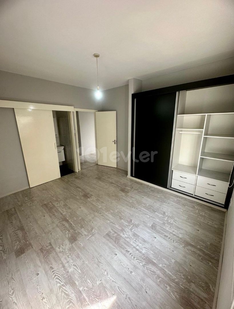 3+1 flat for rent in a central location in Kızılbaş