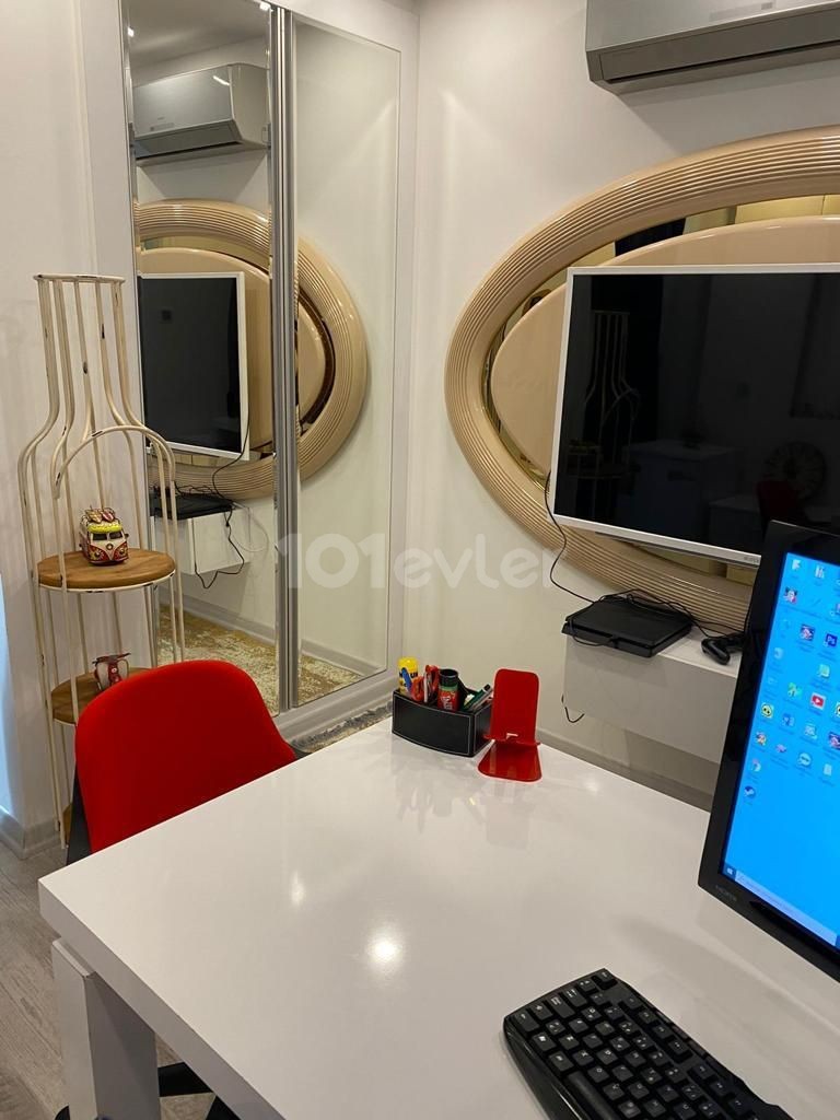 Girne merkez de full eşyalı kiralık 3+1 penthouse