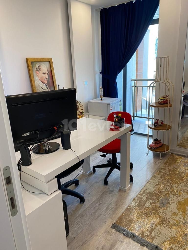 Fully furnished 3+1 penthouse for rent in Kyrenia center