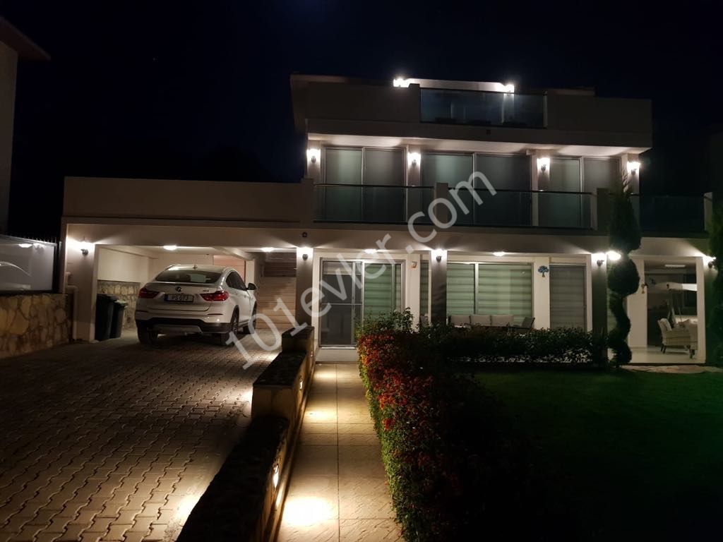 Villa For Sale in Çatalköy, Kyrenia