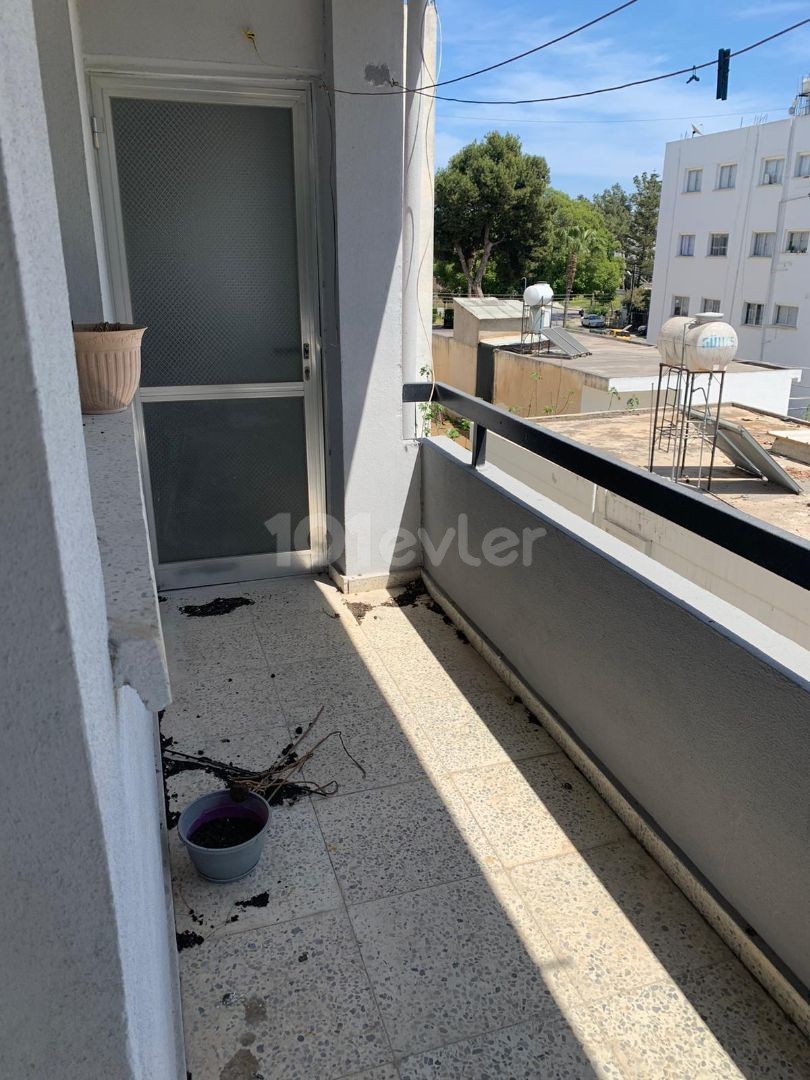 3+1 Wohnung Zur Miete In Famagusta Zentrum ** 