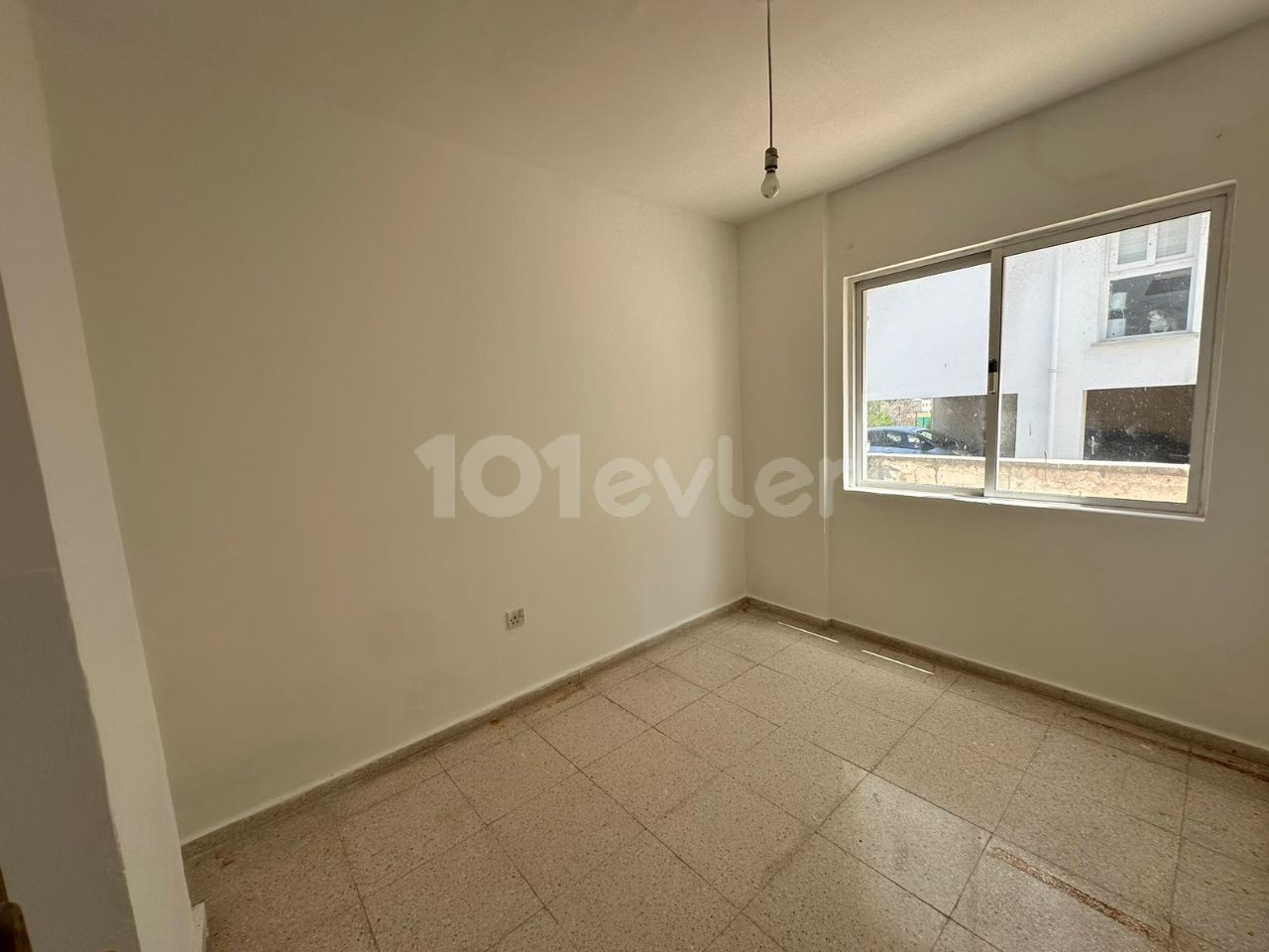 Famagusta Center - 3+1 Wohnung zu vermieten