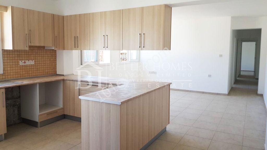 Flat To Rent in Girne Merkez, Kyrenia