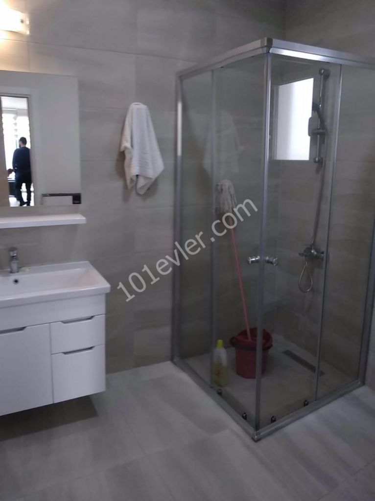 ALSANCAK 2 BEDROOM FLAT FOR RENT