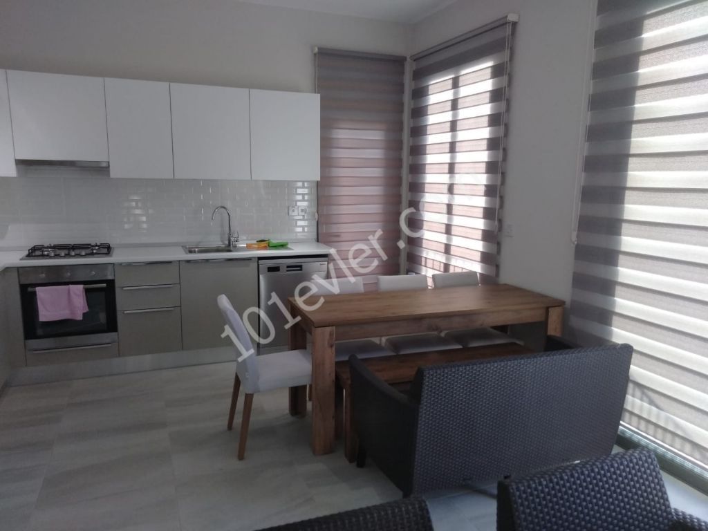 ALSANCAK 2 BEDROOM FLAT FOR RENT