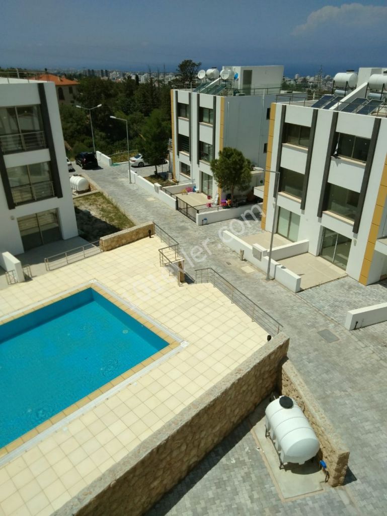 Semi Detached To Rent in Girne Merkez, Kyrenia