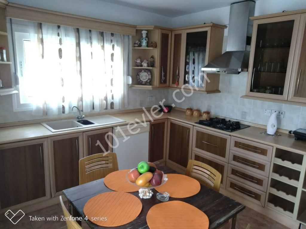 Penthouse Mieten in Girne Merkez, Kyrenia