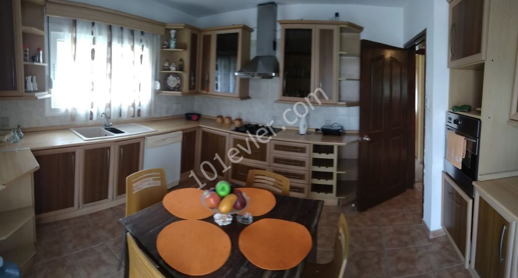 3 BEDROOM PENTHOUSE İN CİTY CENTER