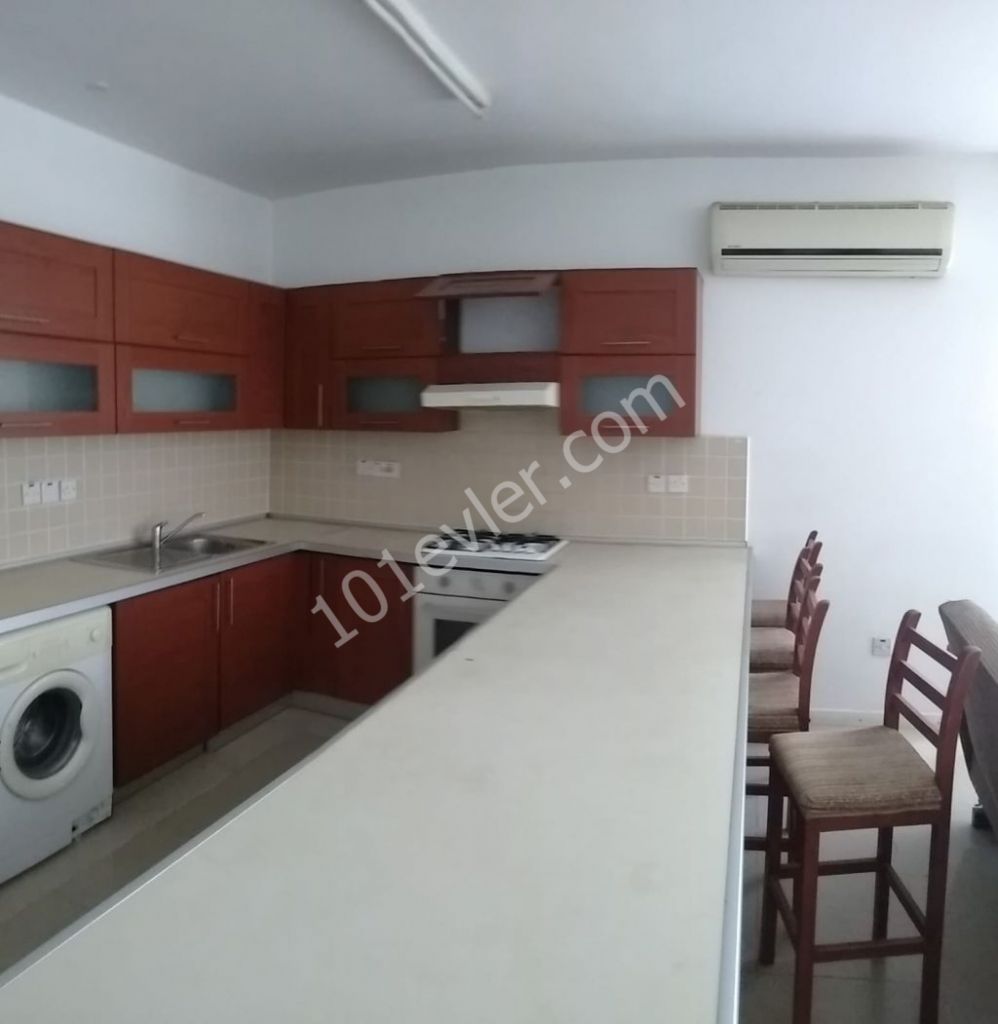 GİRNE MERKEZDE KİRALIK 3 ODA SALON MOBİLYALI DAİRE