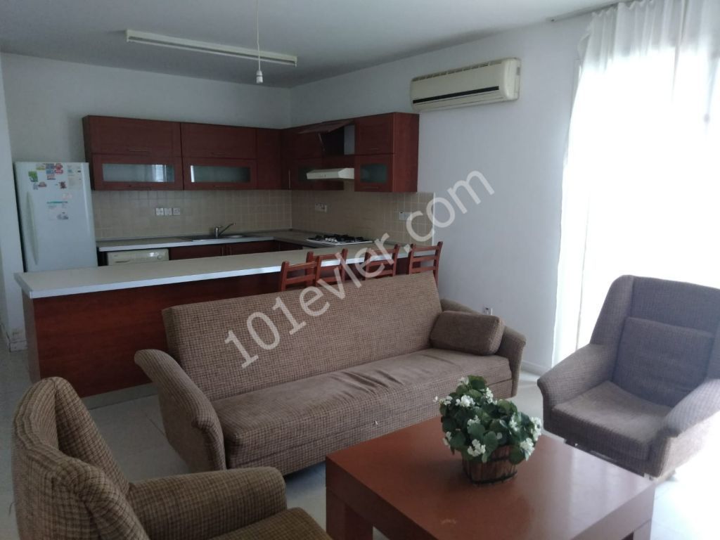 GİRNE MERKEZDE KİRALIK 3 ODA SALON MOBİLYALI DAİRE