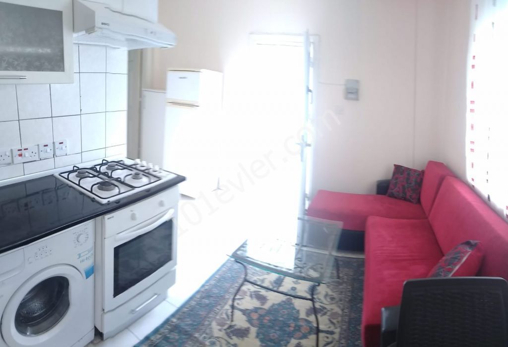 Girne Karaoğlanoğlu'nda kiralık 1+1 eşyalı daire!