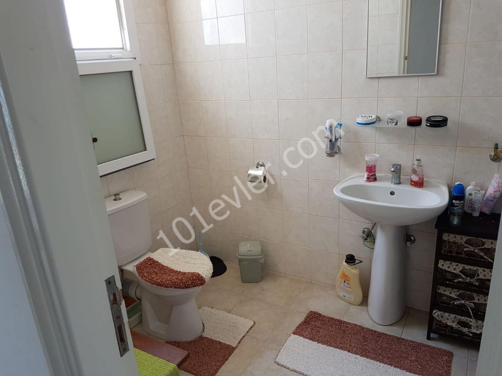 Girne Zeytinlikte kiralık full eşyalı 2+1 daire!