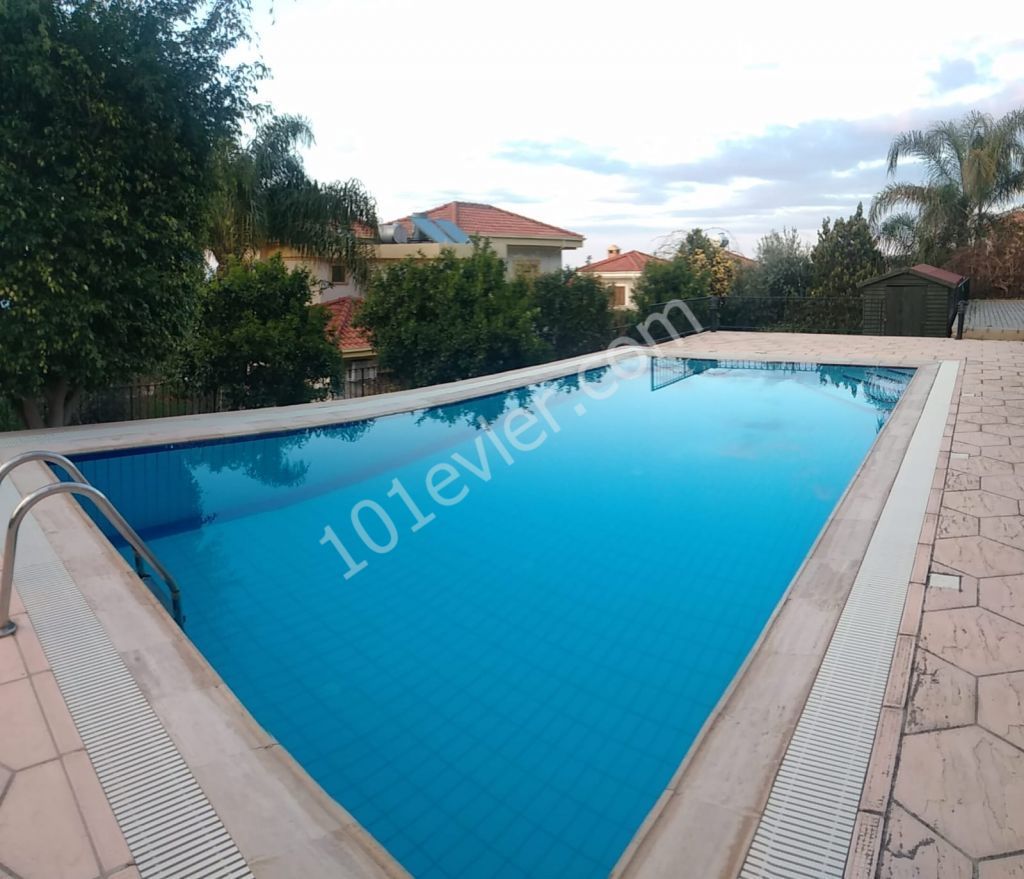 Girne Karmi'de kiralık özel yüzme havuzlu full eşyalı 3+1 villa!