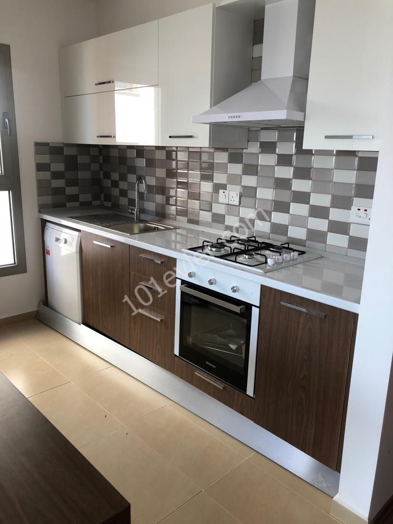 Girne merkezde kiralık full eşyalı 2+1 daire! 