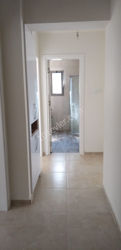 Girne merkezde kiralık full eşyalı 2+1 daire!