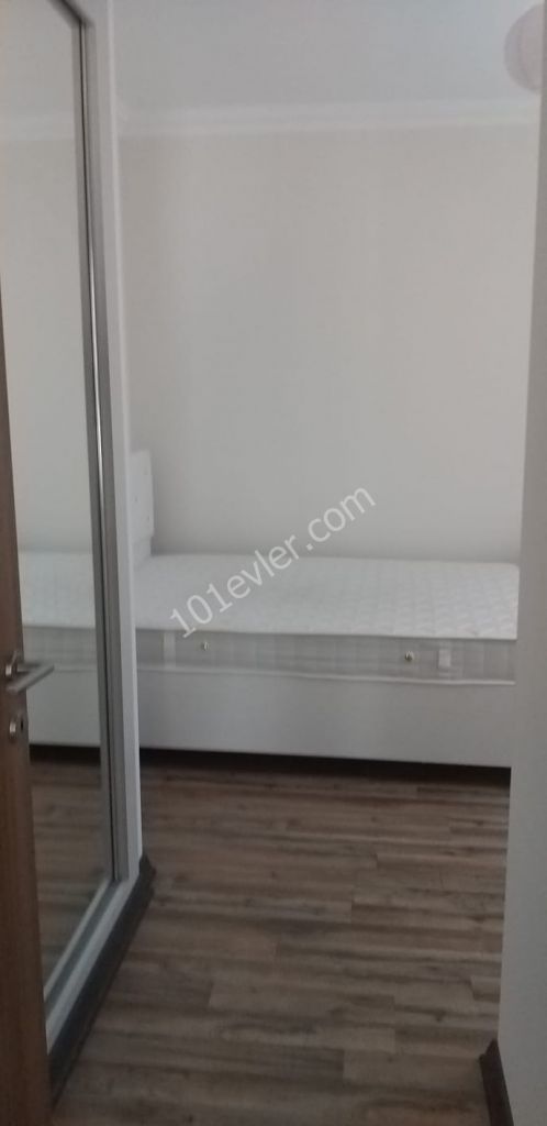 Girne merkezde kiralık full eşyalı 2+1 daire!